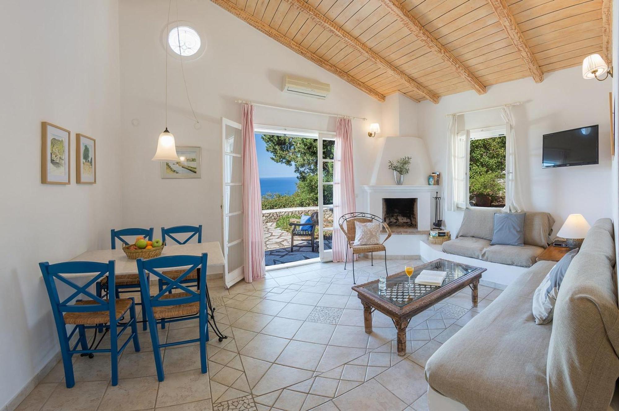 Agios Nikitas Villas